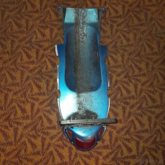 Suzuki SV 650 2002 zadni podblatnik - 5