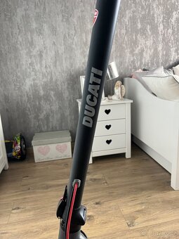 Elektro koloběžka Ducati - 5