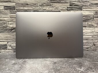 MacBook Pro 16" 2019 i7 / 16GB / 500GB / Pro 5300M - 5