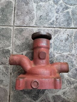 Vodní pumpa, čerpadlo asi na traktor - 5