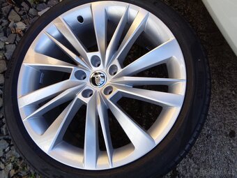 škoda superb 18 a 19 alu kola 5x112 nová - 5