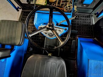 Gumová rohož Zetor 5511, 5611, 5711, 5745, 6711, 6745 ,6911. - 5