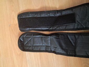 Zátěžová vesta 15 kg – GymBeam, ve výborném stavu - 5