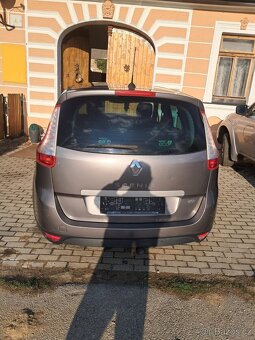 Renault Scenic - 5