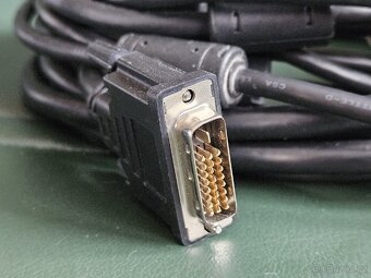 Kabely k monitoru - DVI, VGA - 5