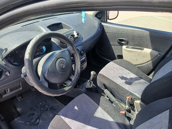 PRODAM RENAULT CLIO 1.2 4 VÁLEC 55KW - 5
