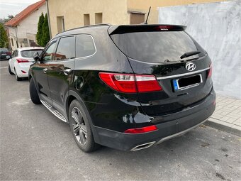 Hyundai Grand Santa Fe 2.2 CRDi 147 kW 4x4 AT, 7 míst - 5