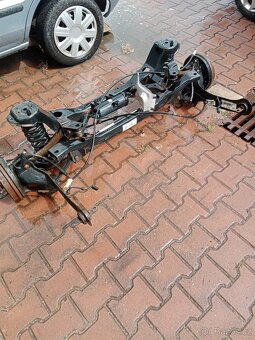 Zadní náprava na ford focus III kombi 2017 - 5