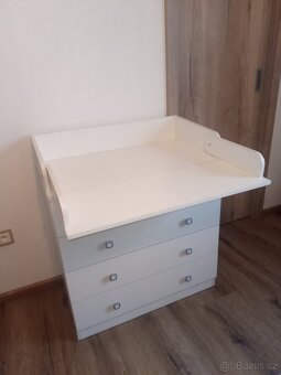 Přebalovací pult - 5