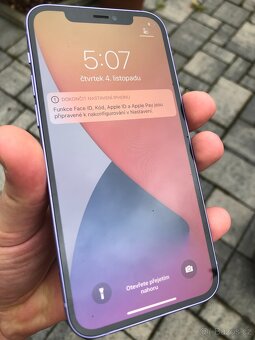 iPhone 12 128Gb v hezkém stavu, fialový...TOP - 5