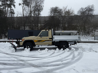 Sypač SnowEx Renegade - 5