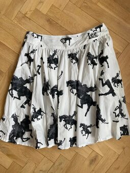 Krásná značková kolová sukně - 5