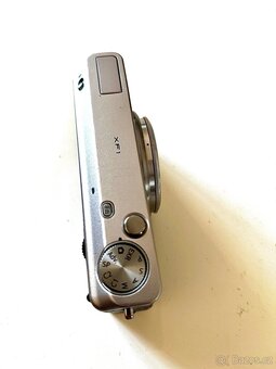 FUJI XF1 - 5