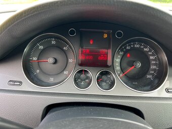Volkswagen passat B6 1.9Tdi 77kw bez koroze - 5