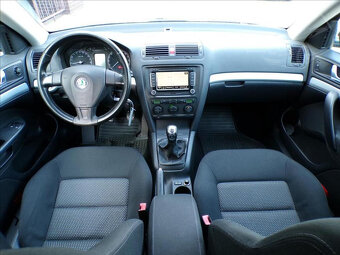 Škoda Octavia 1,8 TSI XENON,TAŽNÉ-HNED ODJÍŽDÍTE - 5