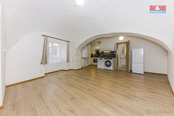 Pronájem bytu 1+kk, 53 m², Kutná Hora, Jungmannovo náměstí - 5