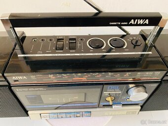 Radiomagnetofon Aiwa CS-240, rok 1985 - 5