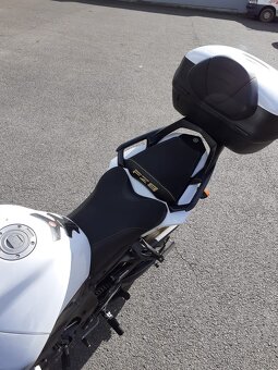 Yamaha FZ 8 - 5