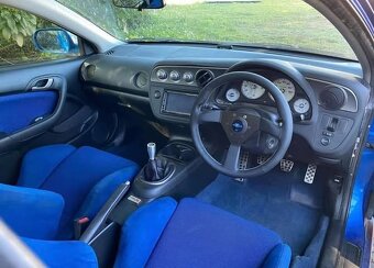 koupím auto s volantem vpravo - 5