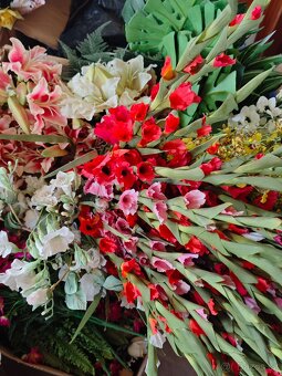 Umělé kytky na dekorace - 5