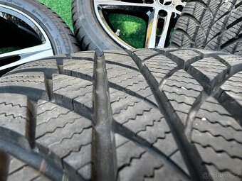 Originál alu kola Mercedes CLA R18 zimní 6,5-7mm - 5