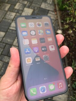 iPhone 12 64Gb v hezkém stavu....černý - 5