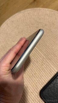 Prodám bílý iPhone 11 64GB - top stav - 5