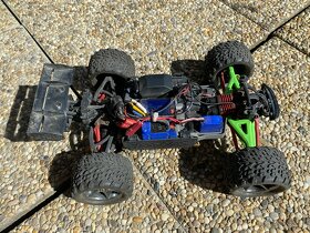 RC Auto TRAXXAS E-REVO 1:16 - 5