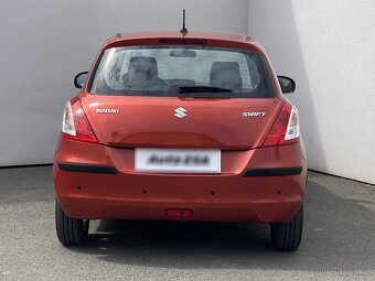 Suzuki Swift 1.2 i , 69 kW benzín, 2011 - 5