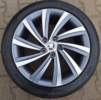 Disky originální Škoda Octavia IV 5x112 R18 Perseus - 5