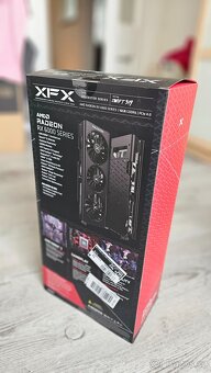 AMD Radeon RX 6800 - 5