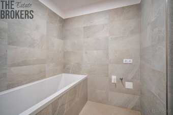 Prodej luxusního bytu 3+kk, 55.16 m2, Praha - 5