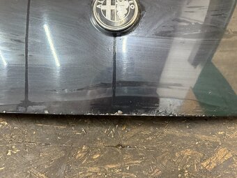 PÁTÉ DVEŘE KUFRU ALFA 159 - 5