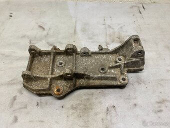 ŠKODA FELICIA 1.6MPI 1994-2001 - DRŽÁK KLIMAKOMPRESORU - 5