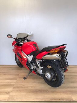 Honda VFR 800 VTEC - 5