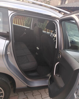 Peugeot 2008 Allure 1.5HDi 81kW LED FULL - 5