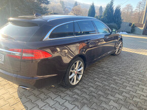 Jaguar XF - 5