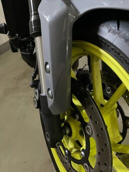 Yamaha MT-09 - 5