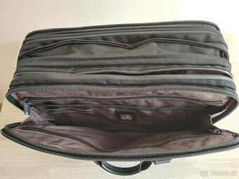 Luxusní manažerská kabela VICTORINOX. - 5