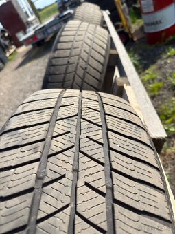 Prodám alu kola audi 225/55 r 17 - 5
