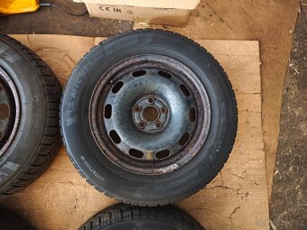 Zimní sada 7mm - Pneu 195/65 R15 - Plechové disky 5x100 R15 - 5