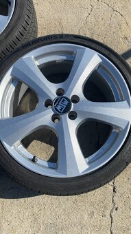 MSW 19 W by OZ Racing s pneu Barum Bravuris 5HM - 5