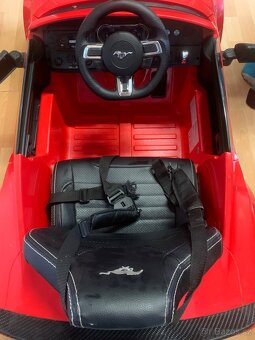 Ford Mustang GT 5.0 - 5
