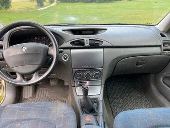 Renault Laguna 1.6 16 V - 5