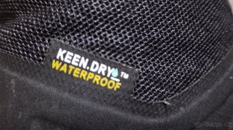 Outdoorové kotníkové boty KEEN v.37 - 5