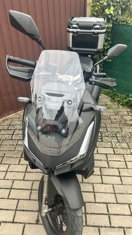 Linhai Scooter Buck 125 ADV E5 + černý - 5