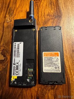 Vintage mobilní telefon Ericsson A1018s – sběratelský kousek - 5