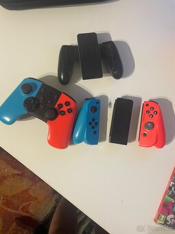 🕹️ Nintendo Switch Set: 4 Hry + ovladače - 5