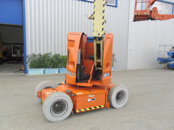 Kloubová pracovní plošina JLG E300AJ - 5