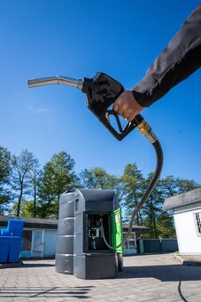Nádrž na naftu 9000l s výdej. zař. na čipy s LAN připojením - 5
